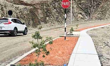 VENDO TERRENO CON PRECIOSA VISTA A LAGUNA Y CLUB HOUSE EN CONDOMINIO CERRADO!!!