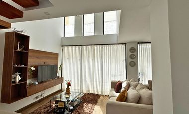 Casa Moderna en Venta  |  348,44 m²  | Urbanización Balcón del Norte – Carcelén