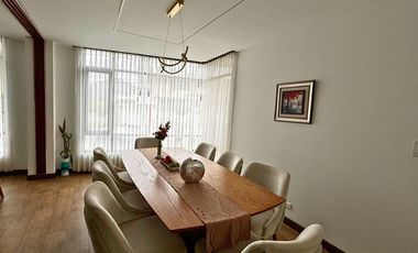 Casa Moderna en Venta  |  348,44 m²  | Urbanización Balcón del Norte – Carcelén