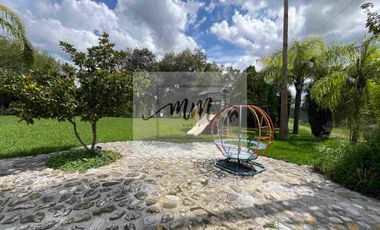 Quinta en venta, Camino a la Cuetera Montemorelos, Nuevo León.