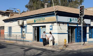 LOCAL COMERCIAL-PREFERENTEMENTE FARMACIAS