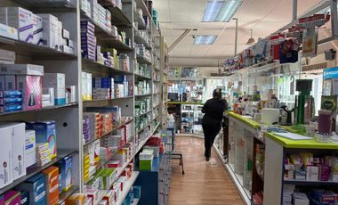 LOCAL COMERCIAL-PREFERENTEMENTE FARMACIAS