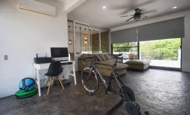 Casa de lujo con alberca y jacuzzi en el corazón de Cancún – Supermanzana 19