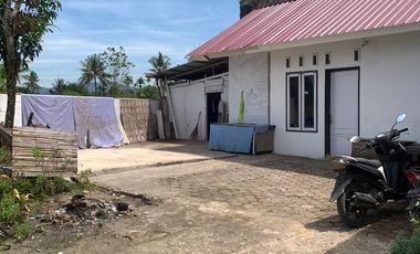 Rumah di jln Sungai lareh lubuk minturun. Padang