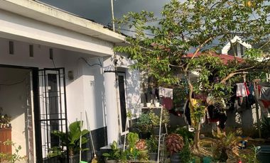 Rumah di jln Sungai lareh lubuk minturun. Padang