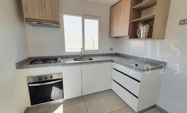 ARRIENDO CASA DETRAS DEL JUMBO DE LA ULRIKSEN