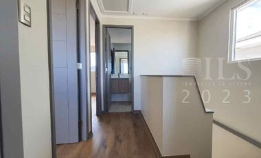 ARRIENDO CASA DETRAS DEL JUMBO DE LA ULRIKSEN