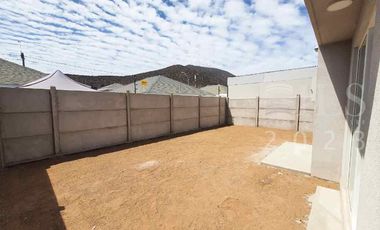 ARRIENDO CASA DETRAS DEL JUMBO DE LA ULRIKSEN