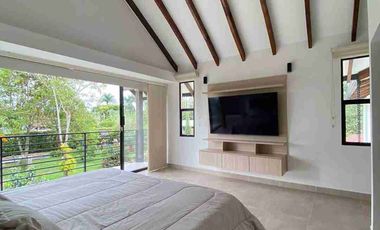 Vendo Finca en Rozo con Pesebreras MMC