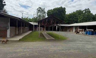 Vendo Finca en Rozo con Pesebreras MMC