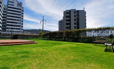 Departamento 3 dormitorios - González Suarez (Vista panorámica)