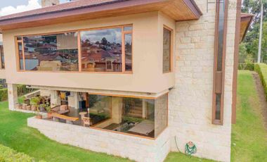 Casa de lujo en venta Colinas de Challuabamba
