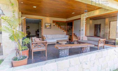 Casa de lujo en venta Colinas de Challuabamba