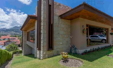 Casa de lujo en venta Colinas de Challuabamba