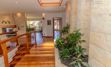 Casa de lujo en venta Colinas de Challuabamba