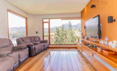 Casa de lujo en venta Colinas de Challuabamba