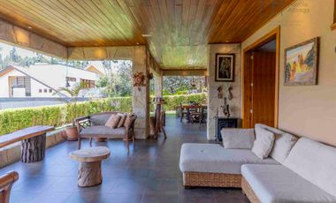 Casa de lujo en venta Colinas de Challuabamba