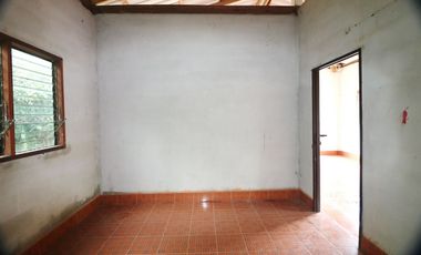 Renovator’s Dream. 2 BRM House For Sale, Close Proximity To Udon Thani, Thailand