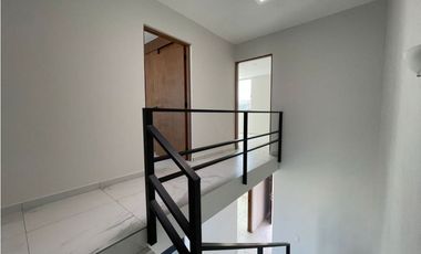 casa NUEVA en RENTA en Tesistán coto con ALBERCA frente a Walmart