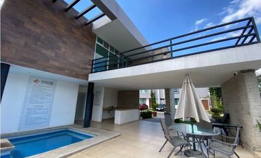 casa NUEVA en RENTA en Tesistán coto con ALBERCA frente a Walmart