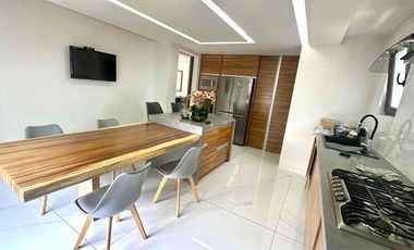 Moderna casa en venta en fraccionamiento Joyas del Pedregal