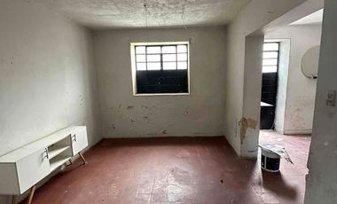 Casa para remodelar en col Americana