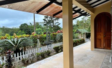 Casa en venta Pedro Vicente Maldonado - Vía Calacali la  Independencia sobre la vía Principal en Andoas