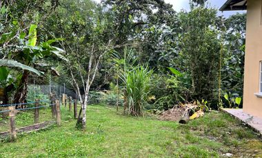 Casa en venta Pedro Vicente Maldonado - Vía Calacali la  Independencia sobre la vía Principal en Andoas