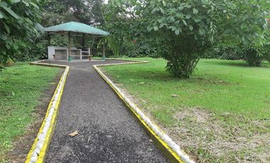 Casa en venta Pedro Vicente Maldonado - Vía Calacali la  Independencia sobre la vía Principal en Andoas