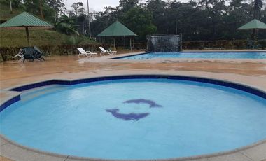 Casa en venta Pedro Vicente Maldonado - Vía Calacali la  Independencia sobre la vía Principal en Andoas