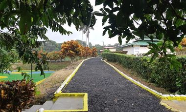 Casa en venta Pedro Vicente Maldonado - Vía Calacali la  Independencia sobre la vía Principal en Andoas