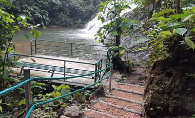 Casa en venta Pedro Vicente Maldonado - Vía Calacali la  Independencia sobre la vía Principal en Andoas
