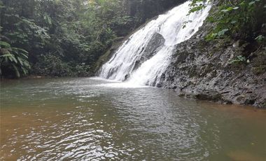 Casa en venta Pedro Vicente Maldonado - Vía Calacali la  Independencia sobre la vía Principal en Andoas