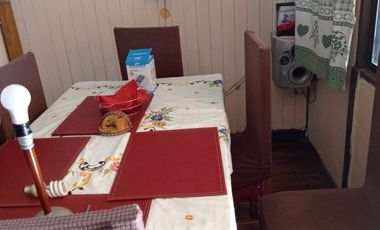 SE VENDE CASA CON AMPLIO TERRENO, LONGAVI,REGION DE MAULE.