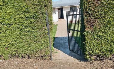 SE VENDE CASA CON AMPLIO TERRENO, LONGAVI,REGION DE MAULE.