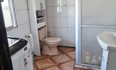 SE VENDE CASA CON AMPLIO TERRENO, LONGAVI,REGION DE MAULE.