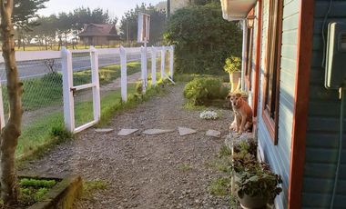 Venta de Hermosa Casa en Mehuin en calle Principal