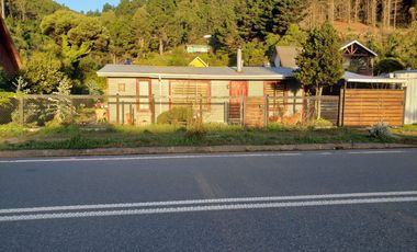 Venta de Hermosa Casa en Mehuin en calle Principal