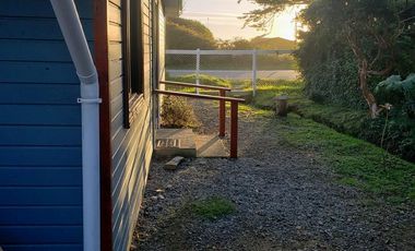 Venta de Hermosa Casa en Mehuin en calle Principal