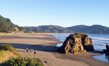 Venta de Hermosa Casa en Mehuin en calle Principal