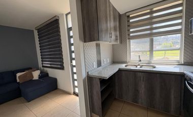 Casa en renta AMUEBLADA, por la zona del Fortín