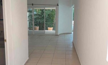 Oportunidad casa en venta en Av. Palmira, Cuernavaca Morelos