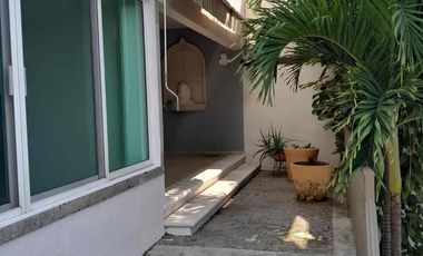 Oportunidad casa en venta en Av. Palmira, Cuernavaca Morelos
