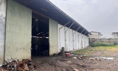 Dijual Cepat Gudang dan Tanah di Kapuk Kayu Besar. Hadap Jalan Raya. Bebas Banjir