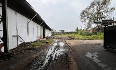 Dijual Cepat Gudang dan Tanah di Kapuk Kayu Besar. Hadap Jalan Raya. Bebas Banjir