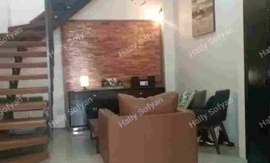 Ruko 3 lantai Pinggir Jalan Dekat Dengan Jalan Raya Bogor Di Pasar Rebo