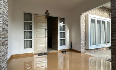 Disewakan Rumah Luas dan Nyaman di Pondok Kuwera, Condet