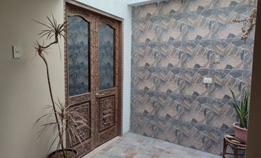 Alquilo Casa Con Excelente Ubicación En Chincha Alta