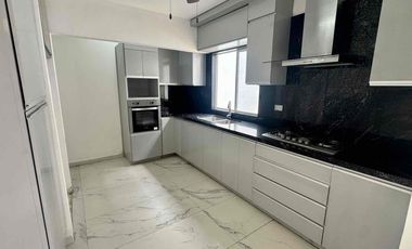 Casa en renta Cumbres Elite sector Hacienda Monterrey