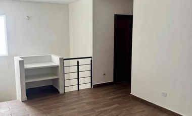 Casa en renta Cumbres Elite sector Hacienda Monterrey